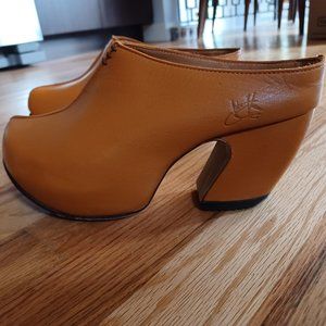 Fluevog Scout Mule 8.5